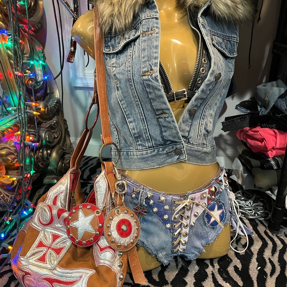 Welcome to my closet 💙